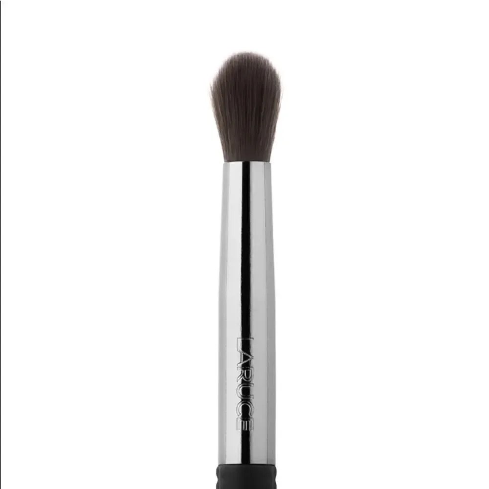 Laruce Beauty Tapered Blending Brush LR005